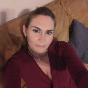 Meet your Posher, Becky